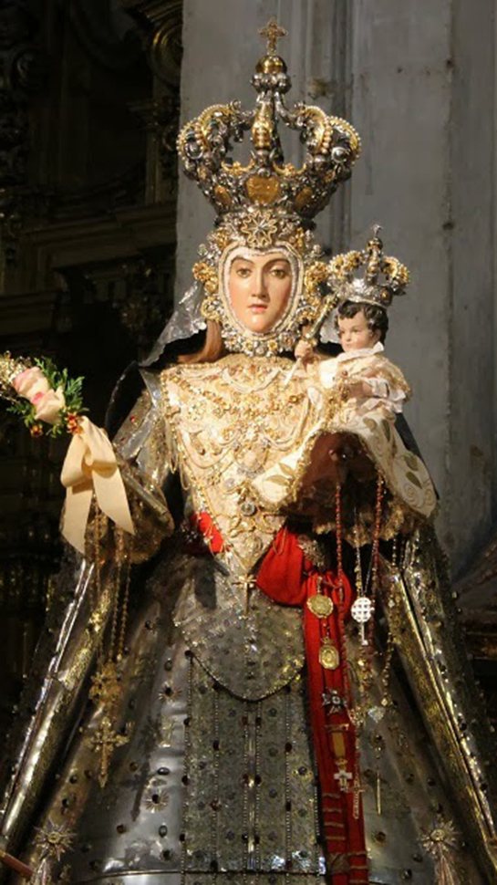 La Virgen del Rosario es copatrona de Granada. Foto: aG