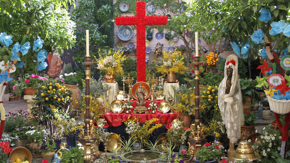 Ahora Granada - Las cruces podrán estar expuestas hasta ...