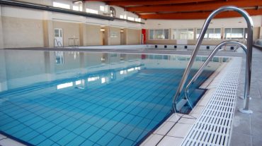 El Ayuntamiento recupera la gestión de la piscina municipal