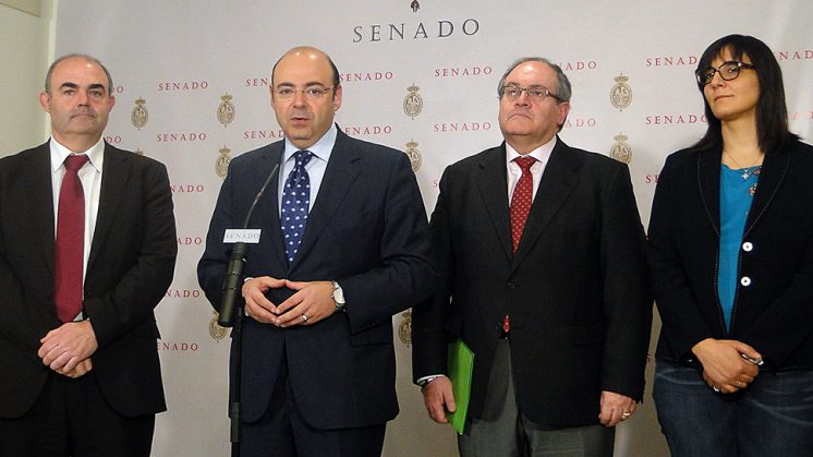 Momento de la declaración de todos los senadores granadinos, del PP y PSOE. Foto: PP de Granada