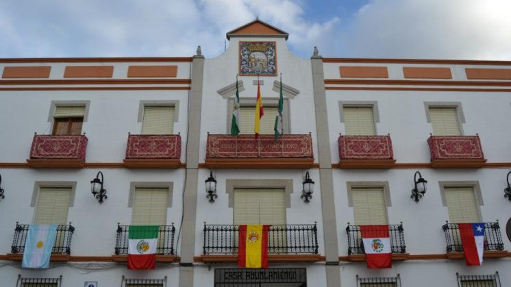 El Ayuntamiento de Pinos Puente ha cerrado el primer trimestre del año al corriente con sus proveedores