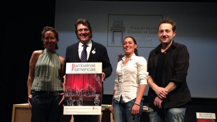 La Diputación pone en marcha un taller que acerca a las familias de la provincia la producción y el arte del flamenco