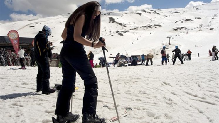 Sierra Nevada abrirá casi todas las zonas y todo el desnivel esquiable