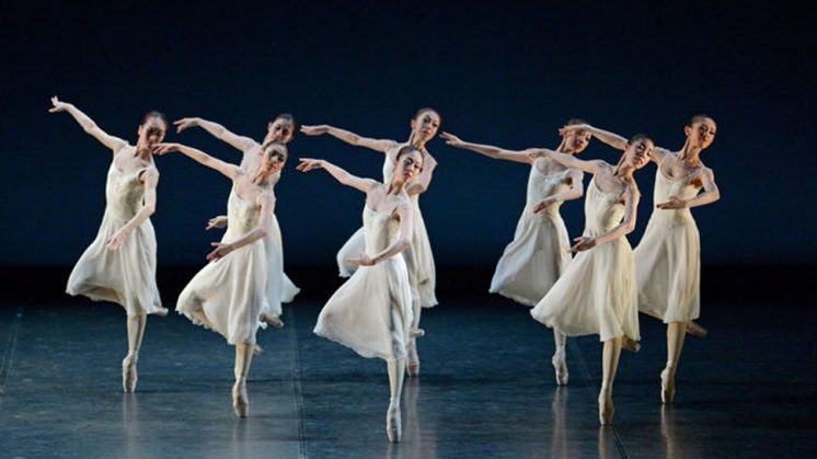 El Asami Maki Ballet de Tokyo cambia el programa en su segunda actuación en el Festival de Granada