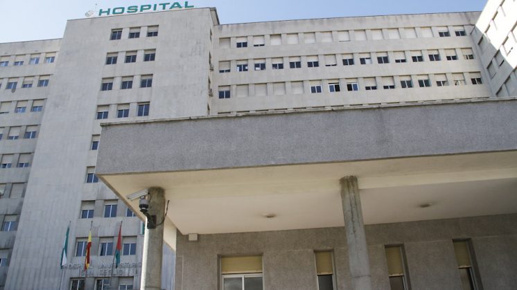 El Hospital Clínico de San Cecilio. Foto: Álex Cámara.
