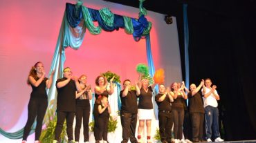 Estrellas musicales participan en Pinos Puente en una gala solidaria
