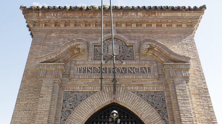 Fachada de la antigua prisión provincial de Granada. Foto: Álex Cámara