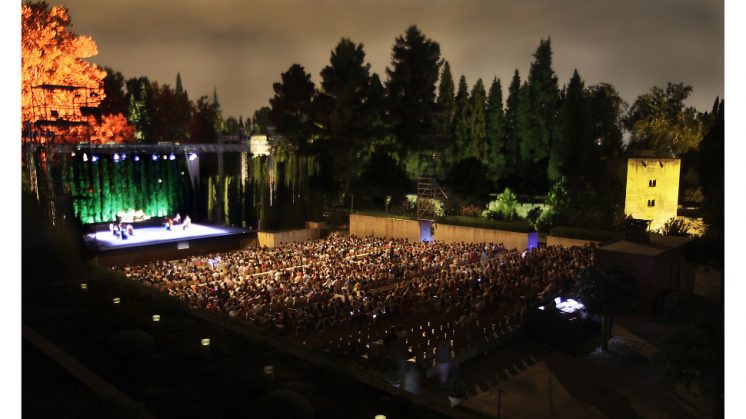 Los jardines del Generalife en el espectáculo 'Duende'. Foto: aG