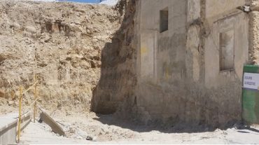 El PA de Baza denuncia las obras "que dañan túneles y restos de muralla de la Alcazaba"