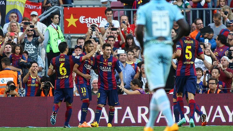 Jugadores del FC Barcelona celebran uno de los seis goles anotados ante el Barça. Foto: LOF