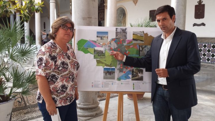 Cuenca y Muñoz dieron a conocer un mapa con los puntos donde se centran las prioridades de los vecinos. Foto: aG.