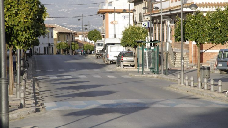 Una de las calles de Láchar. Foto: Álex Cámara
