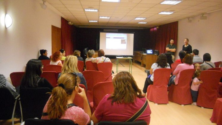 Los alumnos interesados en acceder a la Biblioteca Virtual Aula Planeta lo podrán hacer desde las bibliotecas municipales de Las Gabias y de Híjar. Foto: aG