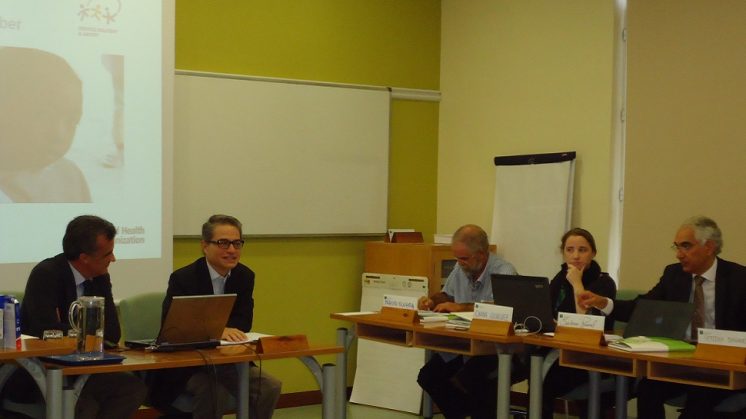 Reunión de representantes de la Organización Mundial de la Salud y de la Escuela Andaluza de Salud Pública. Foto: aG