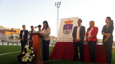 Las Gabias estrena el único campo de fútbol de base elástica de toda la provincia