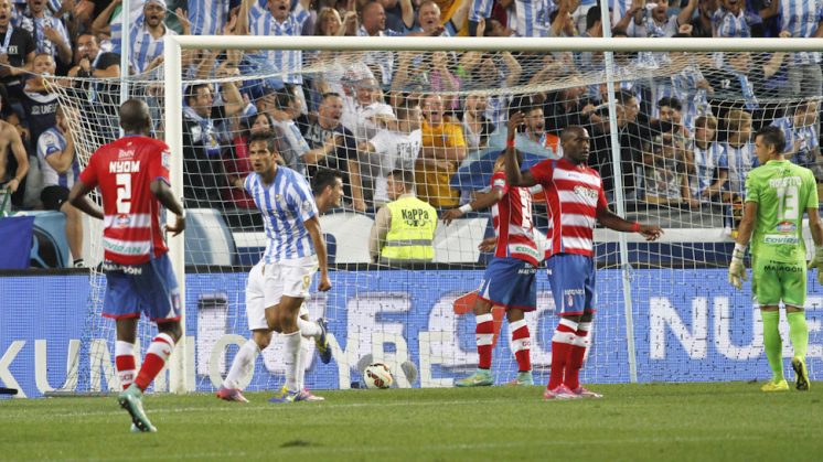 El Málaga CF se impuso la temporada pasada al Granada por 2-1. Foto: Álex Cámara