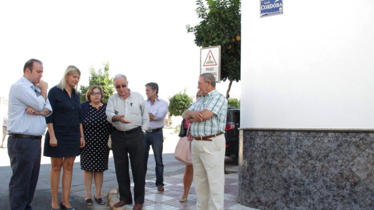 Acometida la remodelación integral de la calle Córdoba de Villanueva Mesía