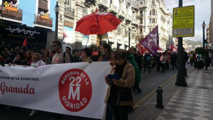 Después de Málaga y Cádiz, Granada ha sido la capital de provincia que mayor número de manifestantes ha aglutinado. Foto: @MaiteMolinaIU