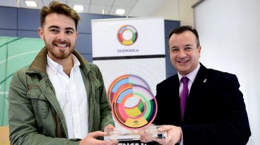 Jóvenes y entidades, distinguidos con los Premios 'Granada Joven' del IAJ