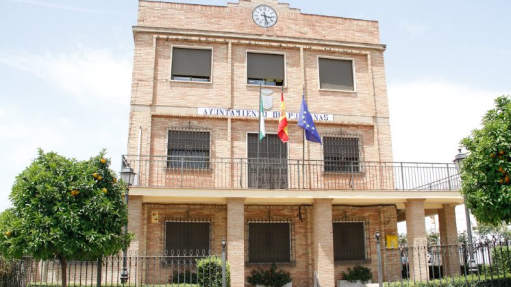 Fachada del Ayuntamiento de Pulianas. Foto: Álex Cámara