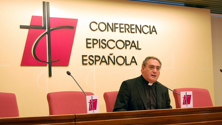 Gil Tamayo durante una rueda de prensa. Foto: Conferencia Episcopal