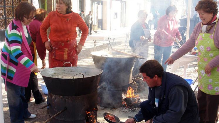 La olla de San Antón llega este sábado a Cúllar Vega. Foto: aG