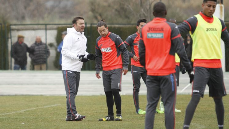 Abel Resino, en un entrenamiento con el Granada CF. Foto: Álex Cámara
