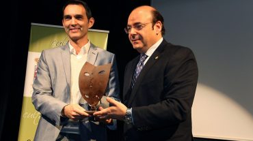 El cordobés Juan Carlos Rubio recibe en Granada el Premio ‘Andalucía’ de la Crítica 2014