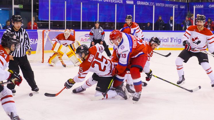 El Canadá-Rusia fue un partido muy intenso. Foto: aG