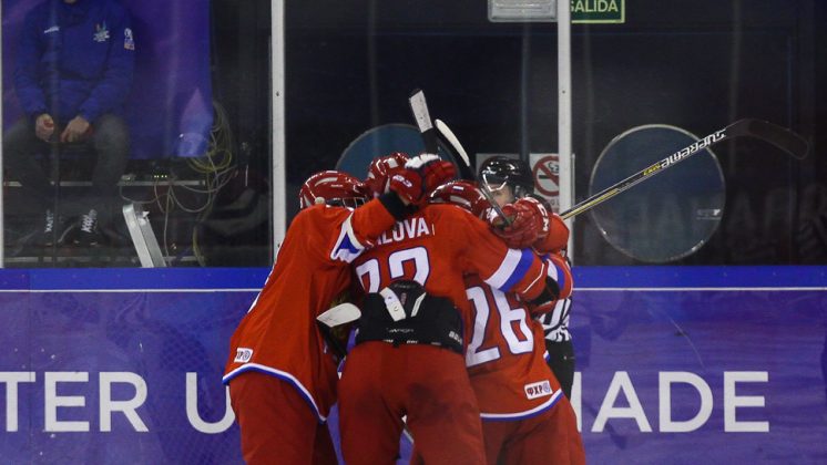 Rusia se impuso en la final de hockey femenino ante Canadá. Foto: Antonio Ropero