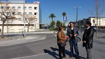 Critican al alcalde por privatizar "para hacer caja" la zona de aparcamiento de la Estación de Autobuses