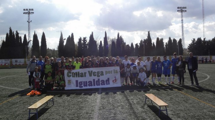 Medio centenar de mujeres participan en el I Campeonato de Fútbol Femenino por la Igualdad en Cúllar Vega