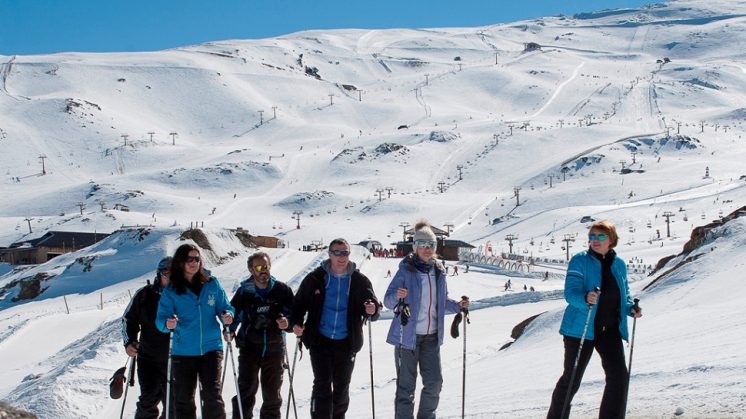Periodistas rusos visitan Sierra Nevada para divulgar su oferta de sol y nieve