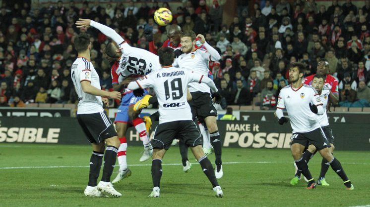 En el partido de la primera vuelta, Granada y Valencia empataron 1-1 en Los Cármenes. Foto: Álex Cámara