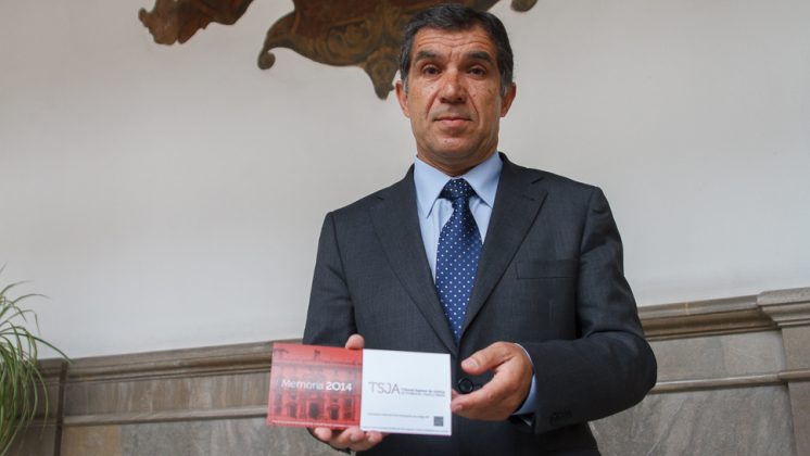 El presidente del TSJA, Lorenzo del Río, durante la presentación de la Memoria del TSJA 2014. Foto: Antonio Ropero