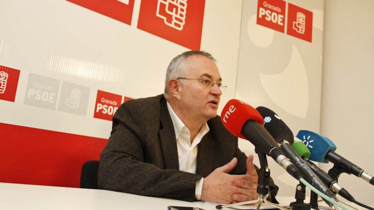 El secretario general de los socialistas granadinos, José María Rueda. Foto: Álex Cámara
