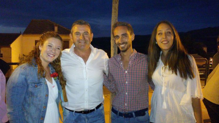 El secretario general de las Juventudes Socialistas se ha reunido con la candidata del PSOE a la Alcaldía de Dílar. Foto: aG.