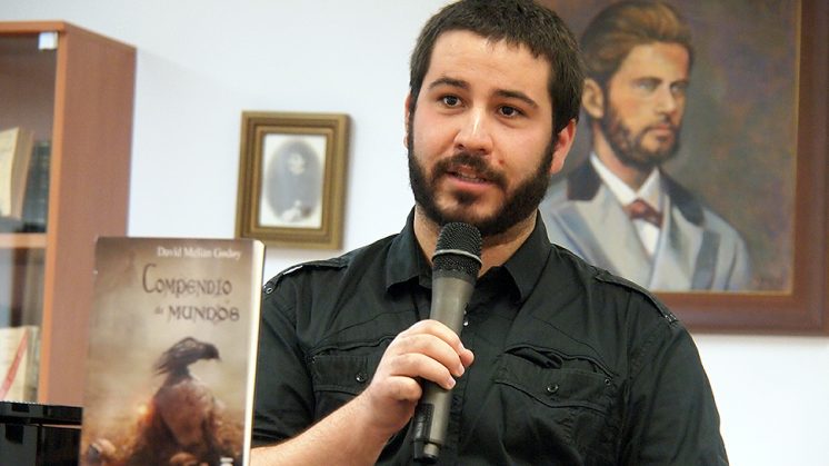 David Melián, durante una conferencia sobre su publicación. Foto: aG