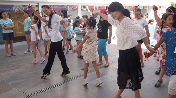 La Escuela de Verano 'Músicas y Danzas del Mundo' ofrece billetes de ida y vuelta para recorrer el planeta