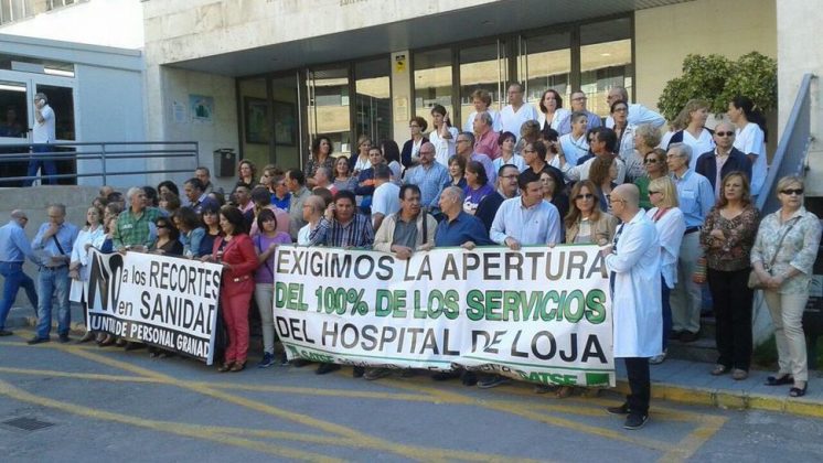 Los trabajadores de la Sanidad pública han pedido la apertura al cien por cien del Hospital de Loja. Foto: aG