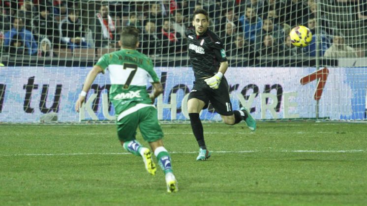 Oier jugó de titular la temporada pasada durante 14 jornadas consecutivas. Foto: Álex Cámara