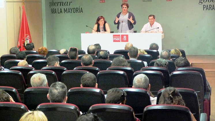 Teresa Jiménez, durante el encuentro celebrado con el resto de secretarios generales. Foto: aG