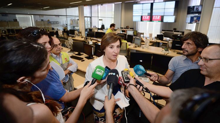 Sandra García atiende a los periodistas en la mañana de este martes. Foto: J.M. Grimaldi