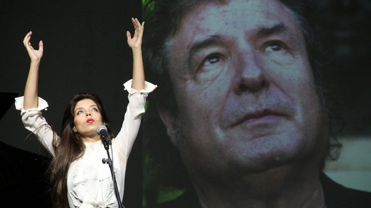 Soleá Morente puso voz a las víctimas de la Guerra Civil en el homenaje. Foto: aG