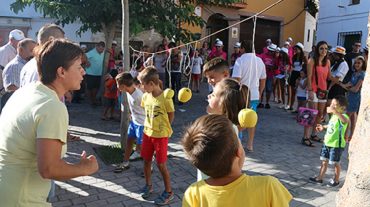 Un centenar de vecinos participa en los juegos tradicionales de las Fiestas de Alhendín