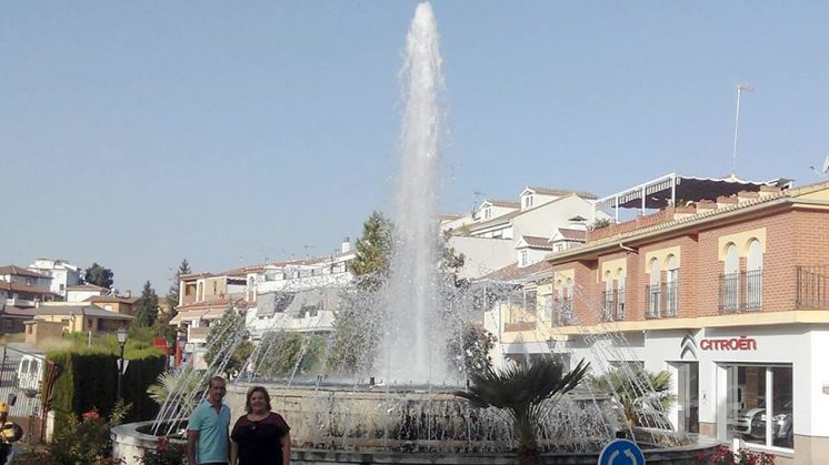 La fuente está reparada y ha vuelto a verter agua. Foto: Ayuntamiento de Alfacar