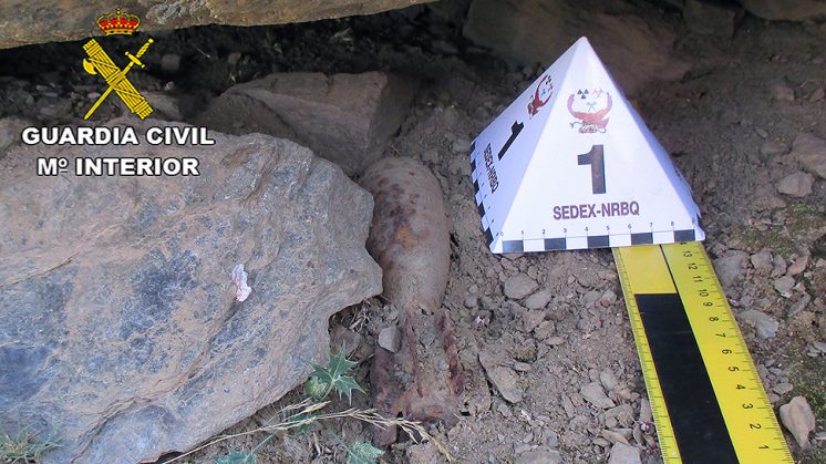 El mortero ha sido localizado por un montañero. Foto: Guardia Civil