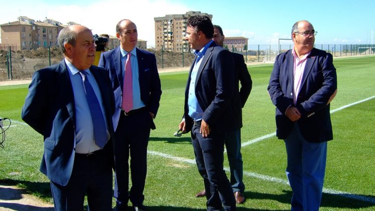 El alcalde ha visitado los campos y el resto de instalaciones de la Ciudad Deportiva. Foto: María José Ramírez