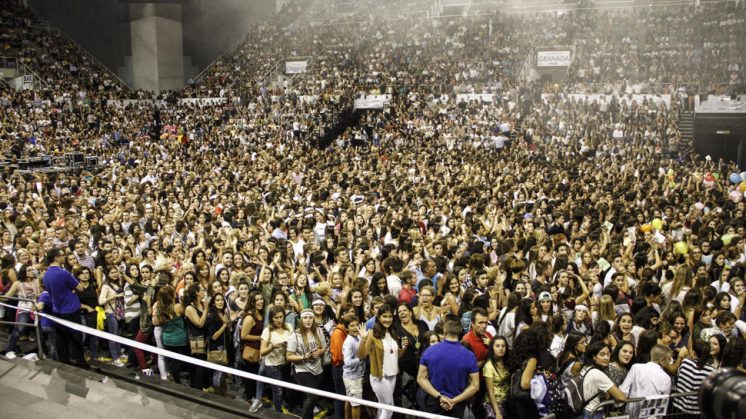 Estado en el que se encontraba el Palacio de Deportes de Granada antes del inicio del concierto. Foto: Álex Cámara