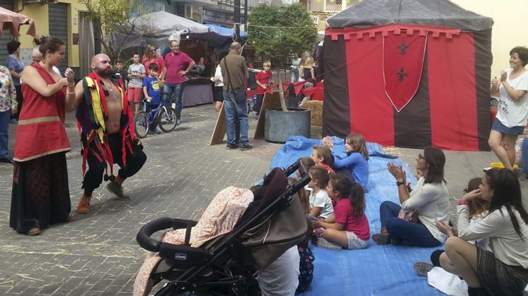 Los más pequeños han disfrutado del mercado medieval. Foto: aG.